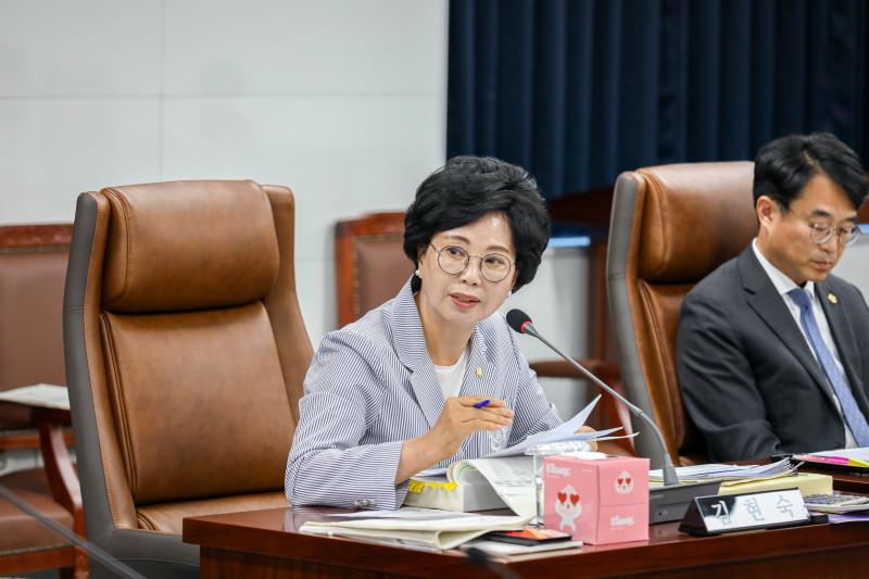 제318회 제1차 정례회 제1차 예산결산특별위원회 사진4