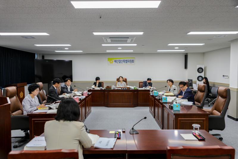 제318회 제1차 정례회 제1차 예산결산특별위원회 사진10